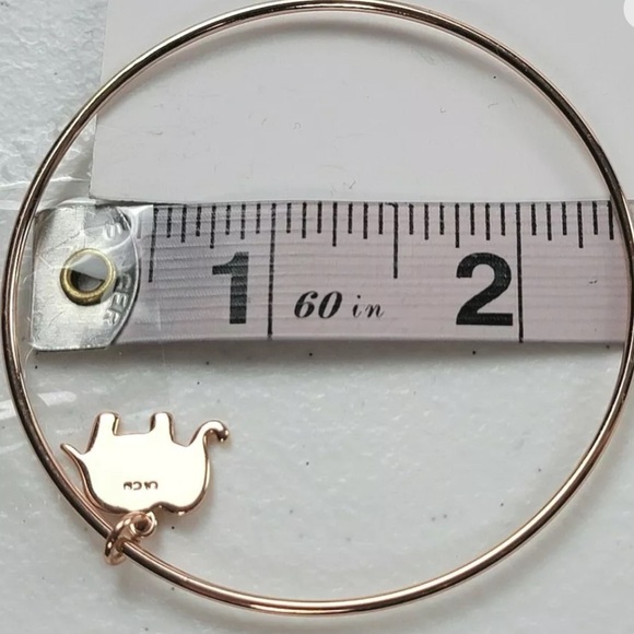 Adorable LA CN Rose Gold Elephant Charm Bangle Bracelet - Picture 4 of 4